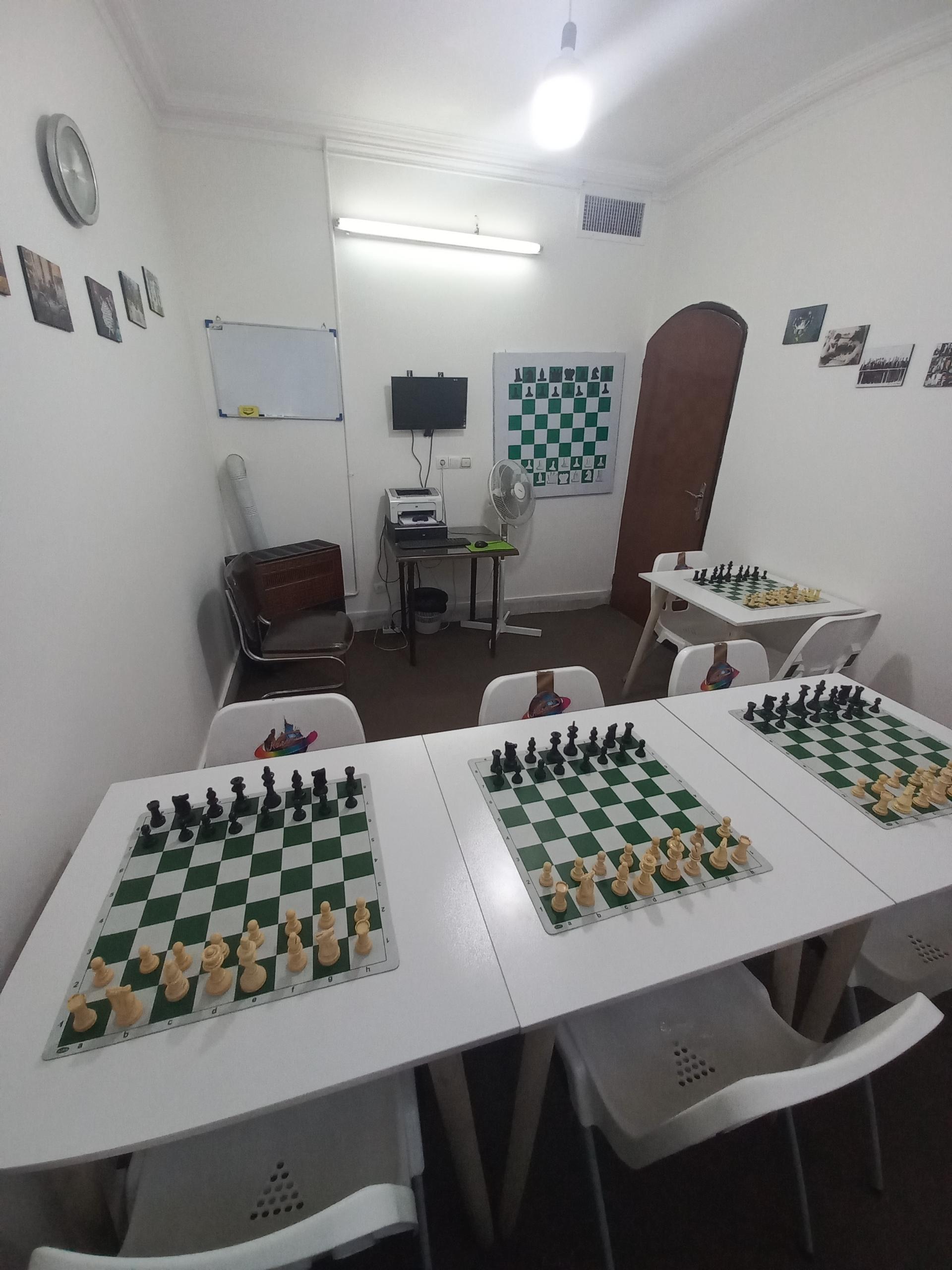 عکس باشگاه شطرنج ذهن برتر