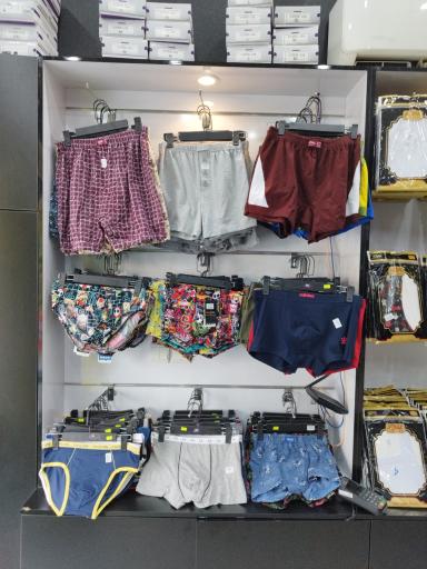 عکس فروشگاه زیروتن روتن 