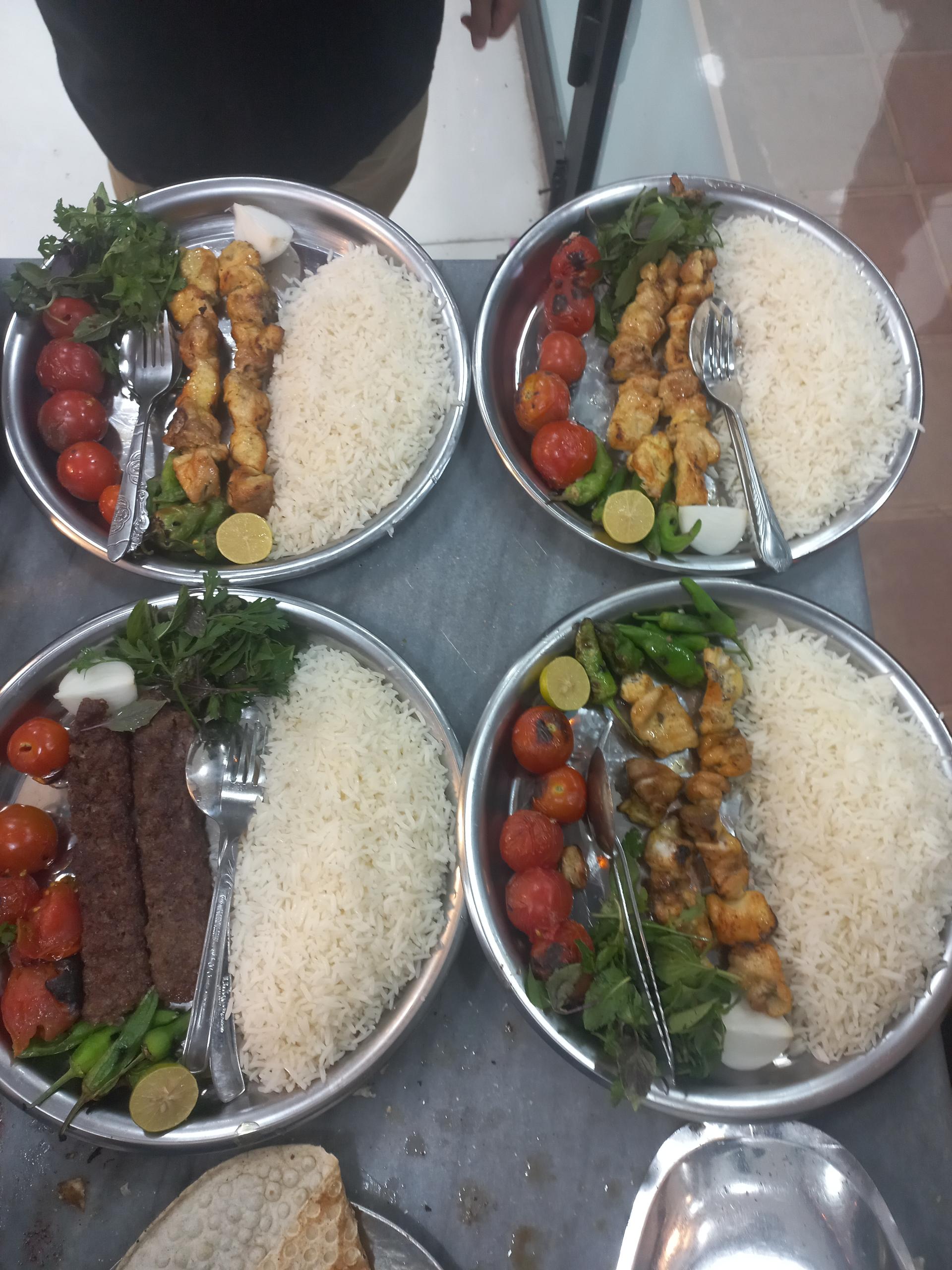 عکس نان داغ کباب داغ شاره زور (اشکان)