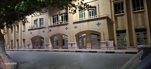 عکس مجتمع تجاری حافظ