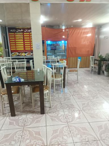 رستوران خان ننه