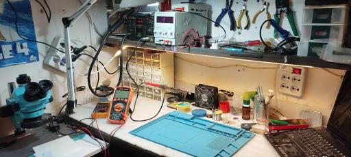 عکس کامپیوتر غلامی