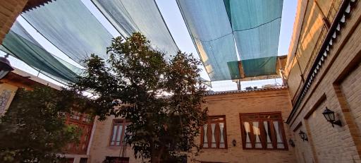 عکس عمارت سران