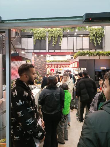 عکس فست فود سلف سرویس نامحدود فود هانتر