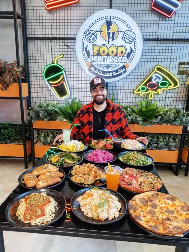 عکس فست فود سلف سرویس نامحدود فود هانتر