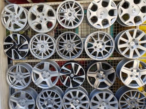 عکس لاستیک فروشی ماهان 