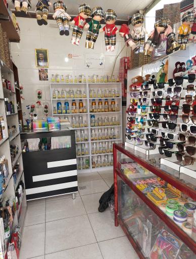 عکس عطر هالیدی شعبه یک