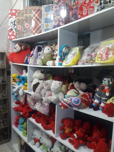 عکس عطر هالیدی شعبه یک