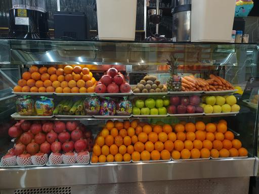 عکس آبمیوه و بستنی تو