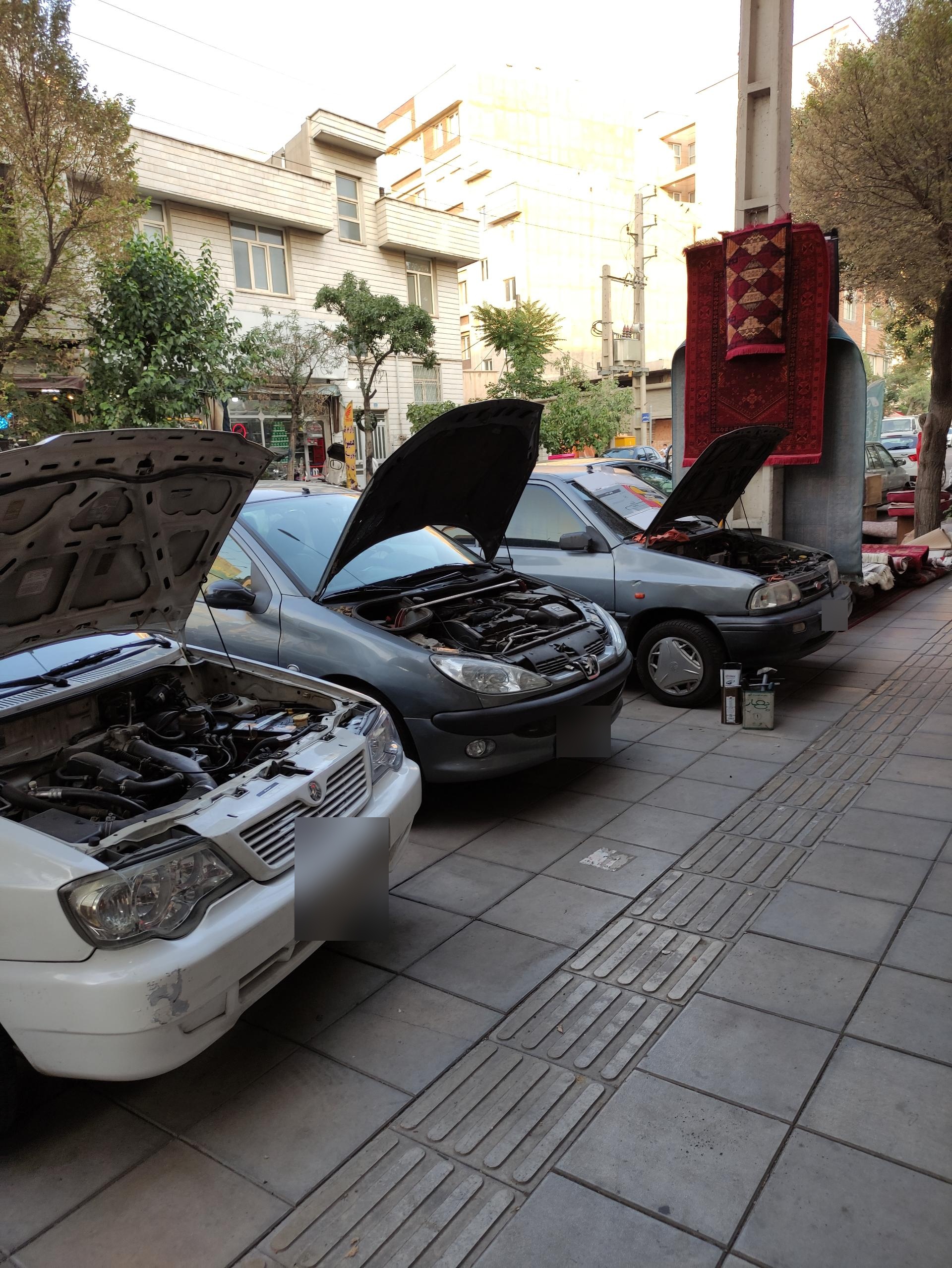 عکس اتومکانیکی و تعویض روغنی لطفی