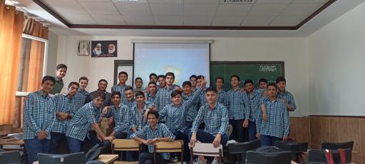 عکس مدرسه نمونه دولتی امام حسین (ع)