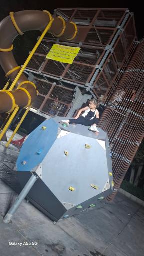 عکس سرسره غول‌پیکر ۱۲ سال به بالا