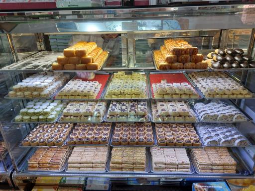 عکس قنادی گل مریم