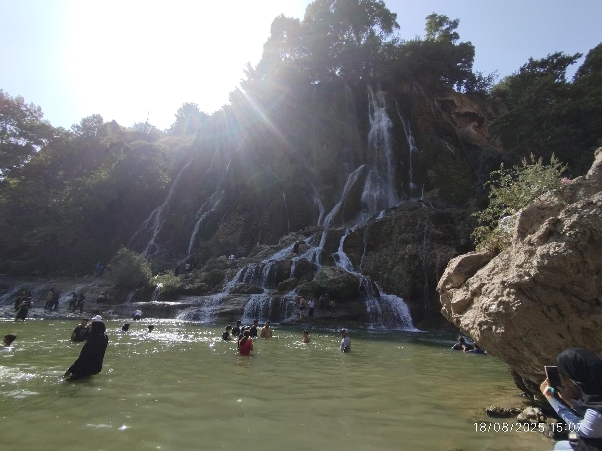 عکس آبشار دوم بیشه