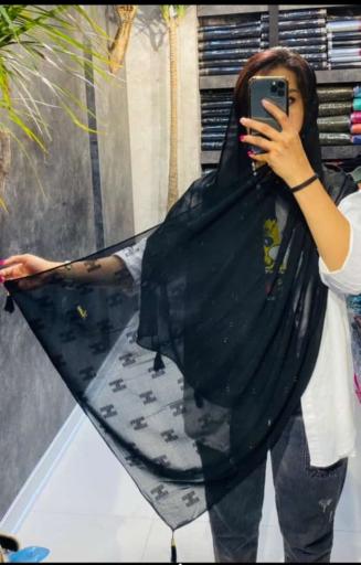 عکس فروشگاه شال و روسری بهلن گالری