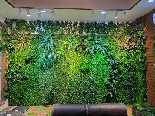 عکس چمن مصنوعی اکسپوز