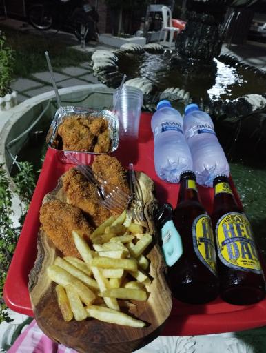 عکس کافه رستوران شب نشین