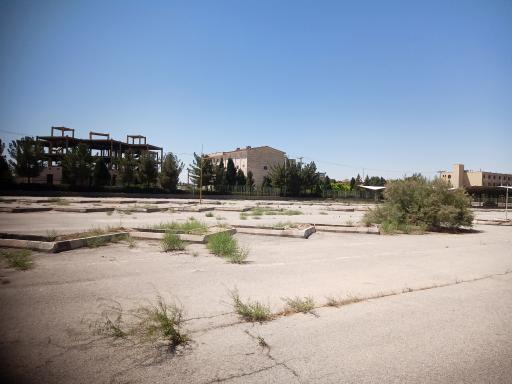 عکس پارکینگ کوروش ۳ دانشجویان