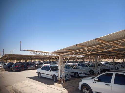 عکس پارکینگ کوروش ۳ دانشجویان