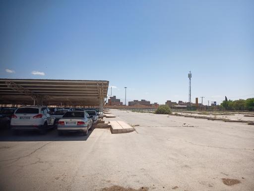 عکس پارکینگ کوروش ۳ دانشجویان