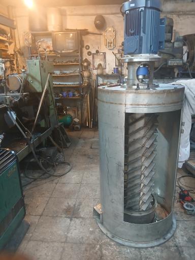 عکس تراشکاری وحید تبریزی