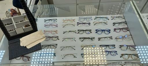 عکس فروشگاه عینک آفتابی و طبی چشمان تو شعبه ۱