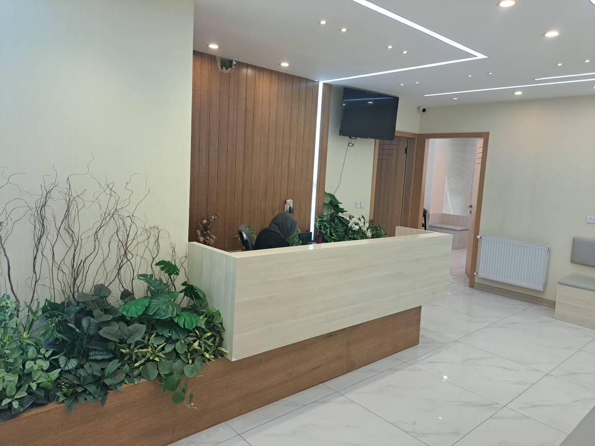 عکس دکتر محسن اکبرزاده متخصص داخلی 