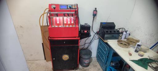 عکس تنظیم موتور مهندس نوروزیان