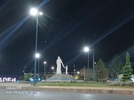 عکس میدان معلم