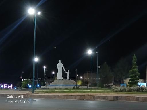 عکس میدان معلم