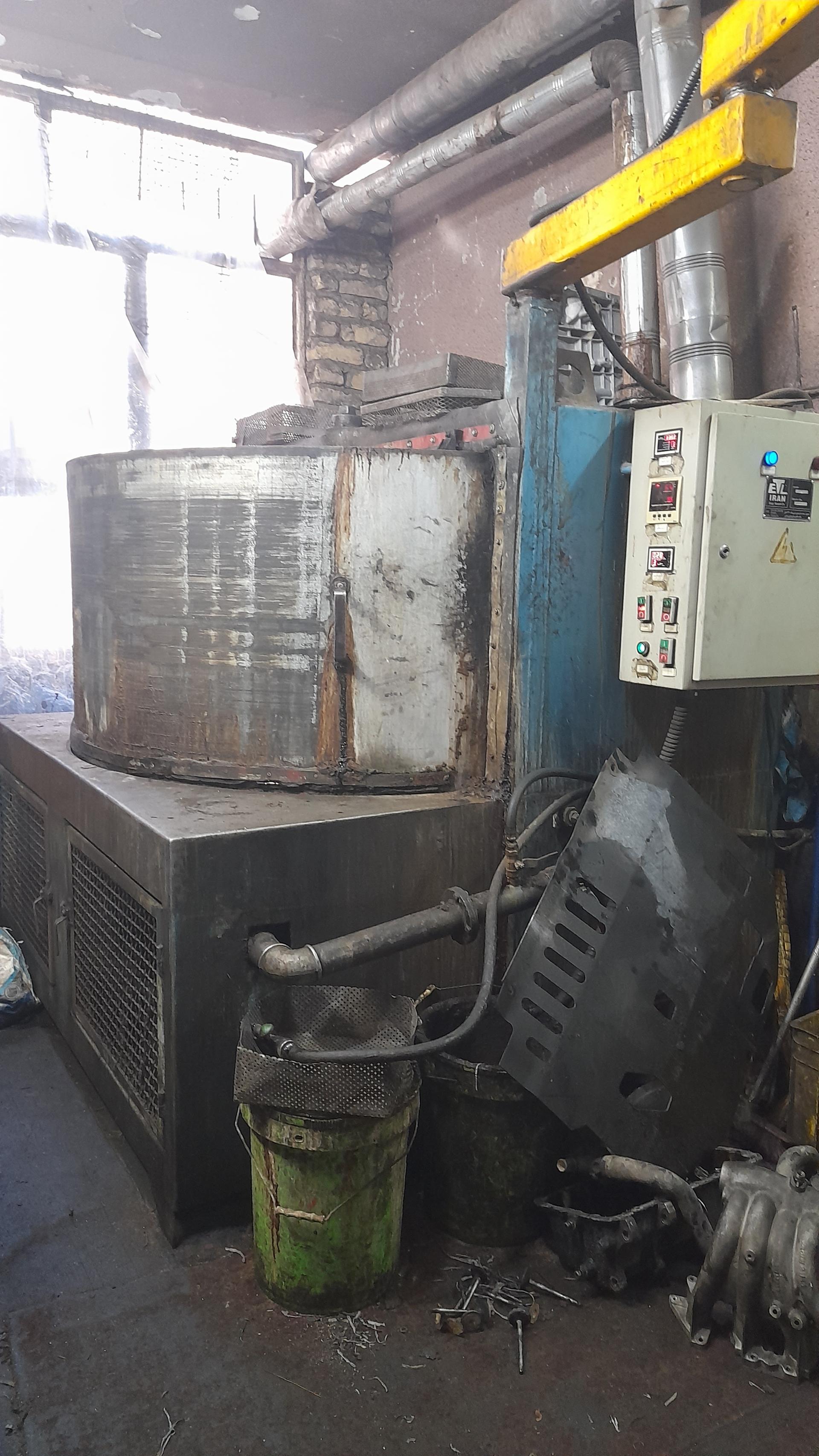 عکس موتورشویی و قطعه شویی پارسا 