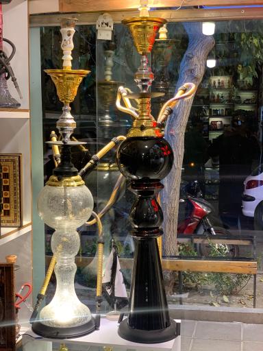 صنایع دستی و قلیان فروشی کارن