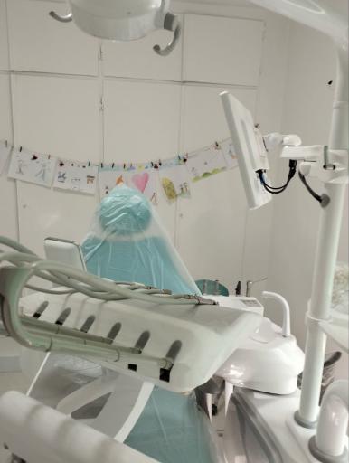 عکس دندان پزشکی پاک طب