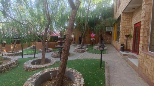 عکس رستوران سنتی کوچه باغ