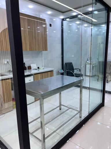 کلینیک دامپزشکی یونا 