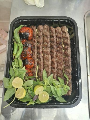 عکس کبابی رضایی 