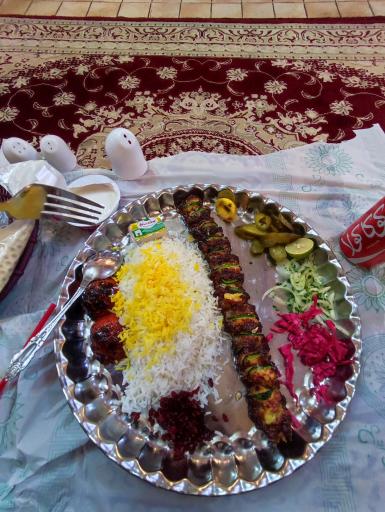 عکس رستوران سنتی کوچه باغ