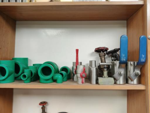 عکس فروشگاه لوله و اتصالات شایان