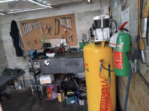 عکس مکانیکی علیرضا