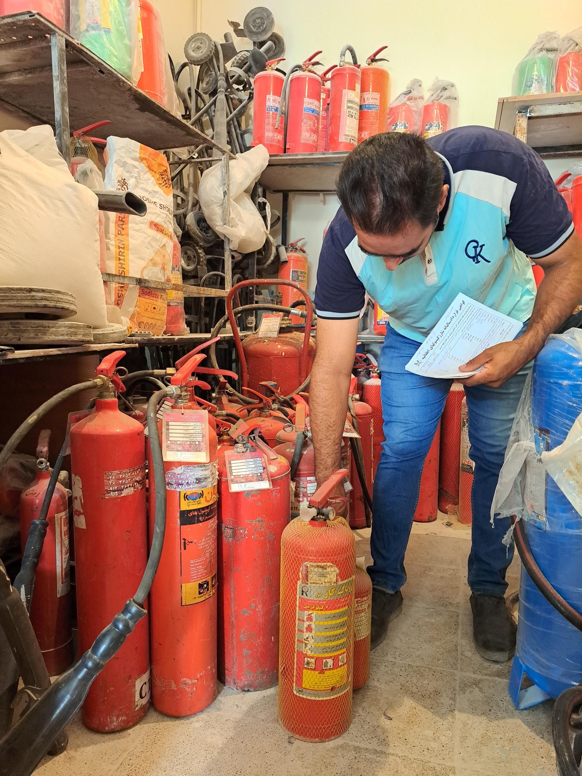 عکس فروشگاه تجهیزات ایمنی پیشرو گستر