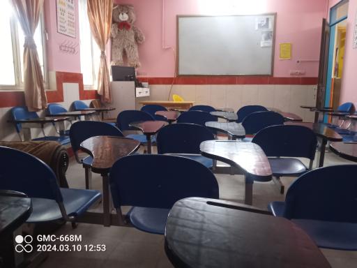 عکس آموزشگاه زبان مهراب