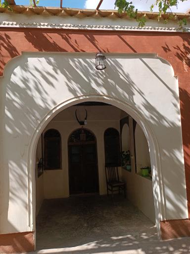 عکس خانه باغ سنتی دمواژه