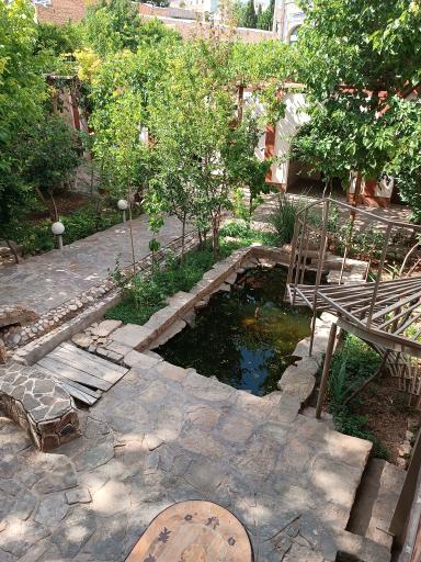 عکس خانه باغ سنتی دمواژه