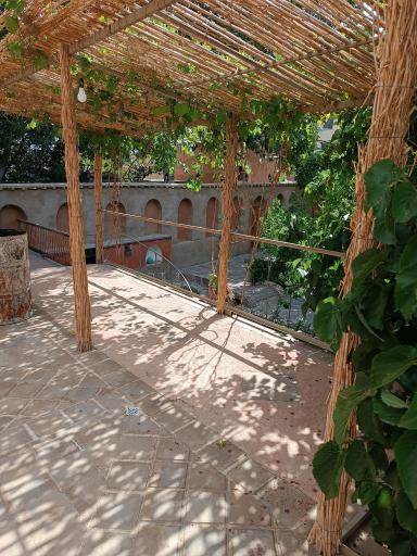 عکس خانه باغ سنتی دمواژه