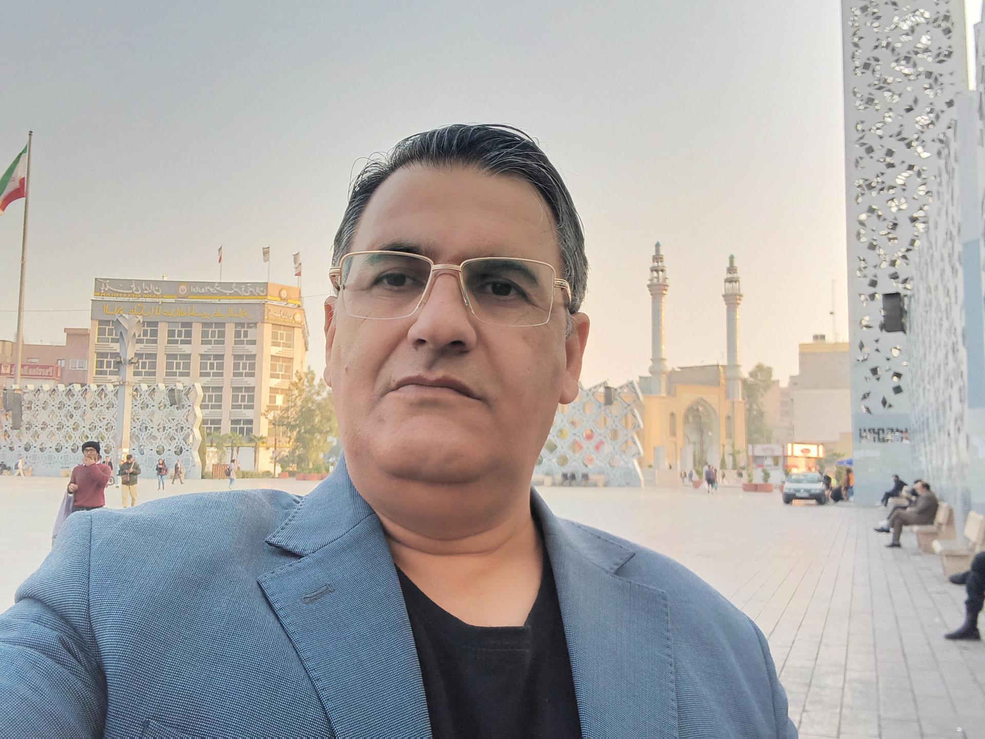 عکس نمایشگاه تجسمی یاس کبود