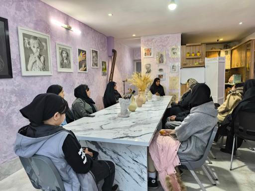 عکس آموزشگاه هنرهای تجسمی قصر هنر