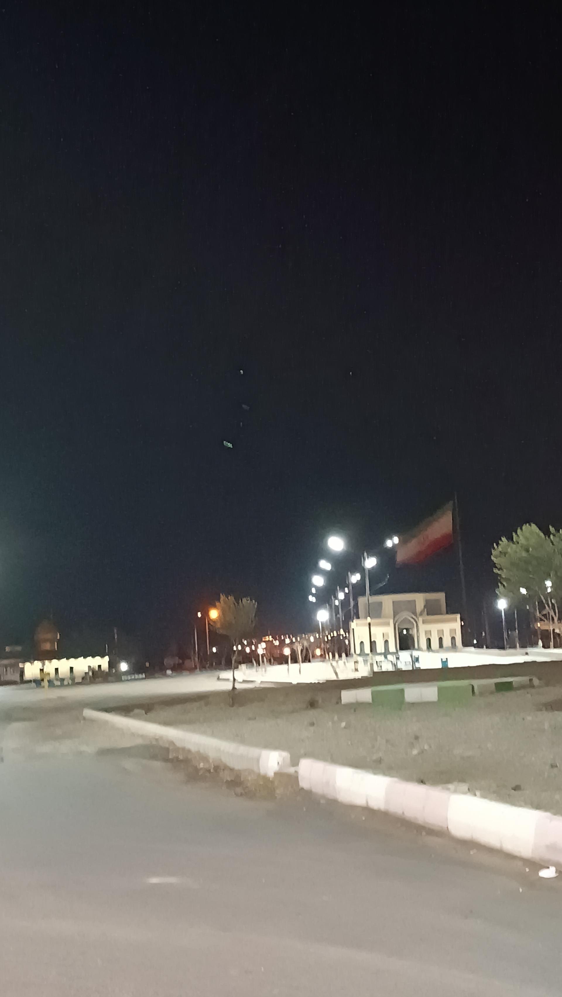 عکس مقبره هشت شهید گمنام 