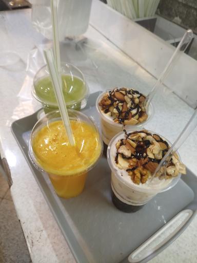 آبمیوه بستنی 