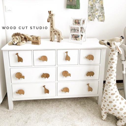 عکس استودیو برش چوب