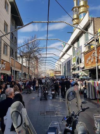 عکس بازار عبدل آباد